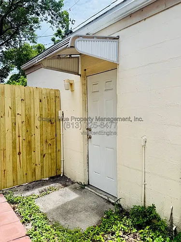 104 Emerald Ln #B Photo 1