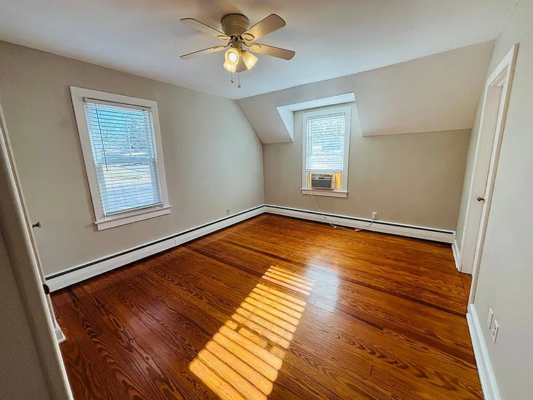 605 Republic Rd — Photo 15
