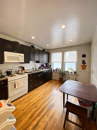 9 Fairfield St Photo 1
