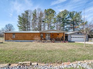 810 Mitchell Ln, Jamestown, TN 38556