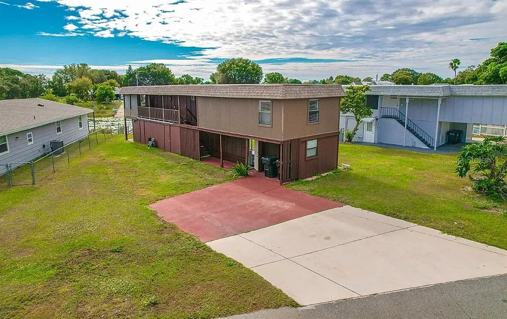 2 bed, 1.0 bath, 760 sqft, $1,350 — Photo 1