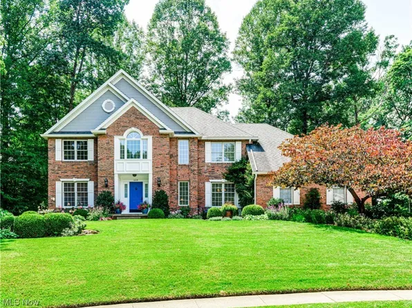 449 Sandown Ln, Munroe Falls, OH 44262