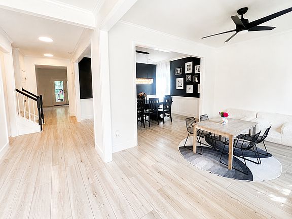 2nd image of 6 Platte Ln