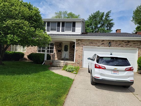 3rd image of 2205 Dixon Dr