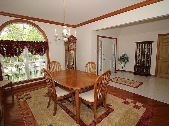 2nd image of 5500 Summerland Cir