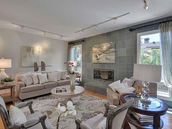 4th image of 1094 Forest Ave