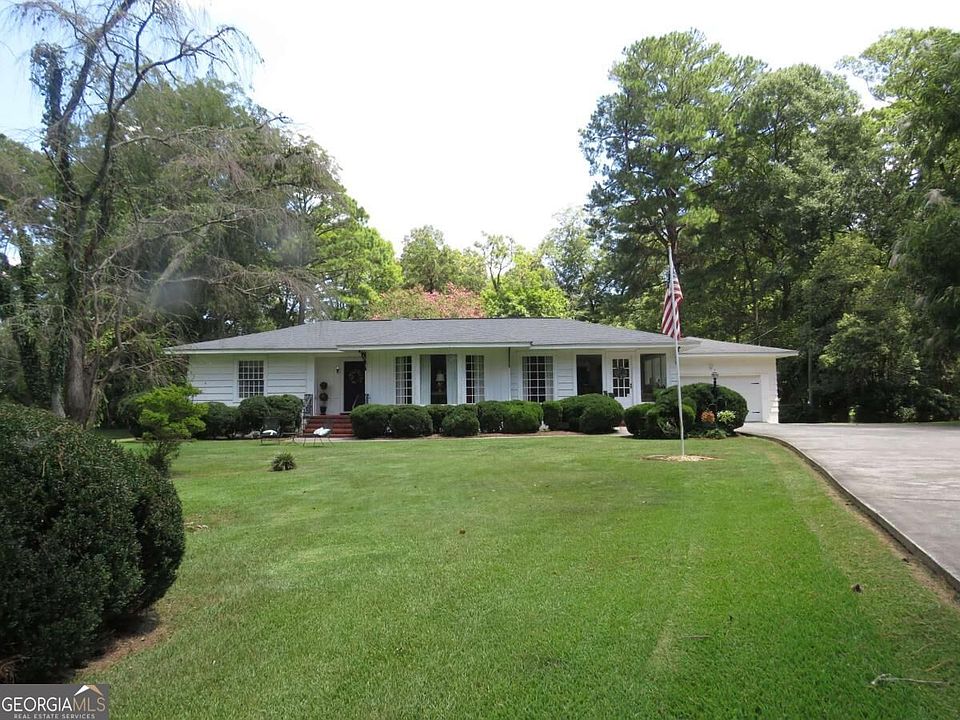1st image of 440 N Cave Spring St