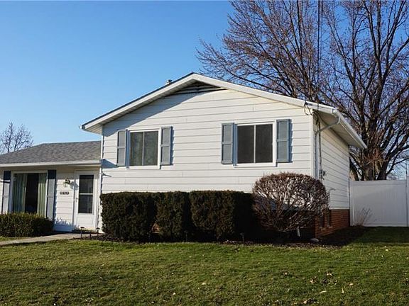 2nd image of 13674 Heatherwood Dr
