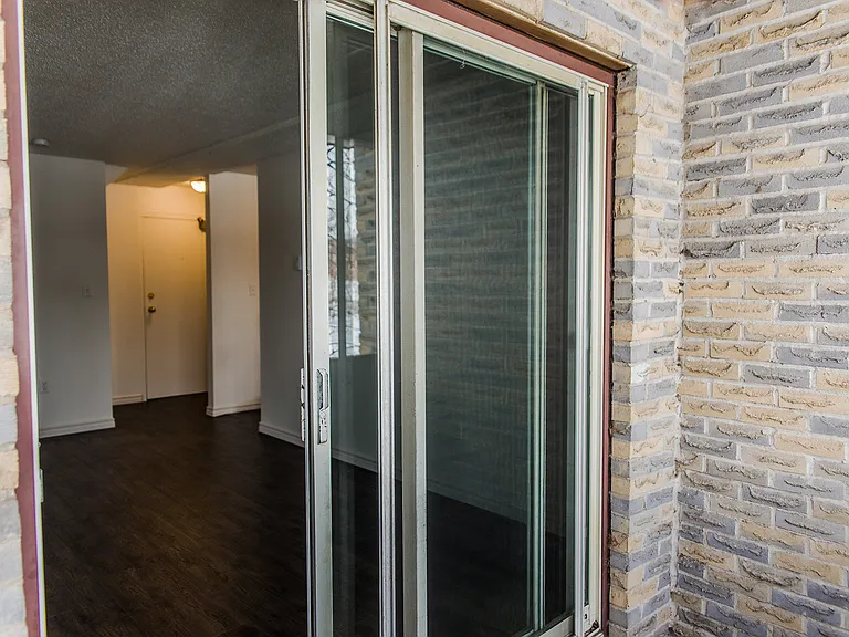 1375 Kensington Pkwy — Photo 13