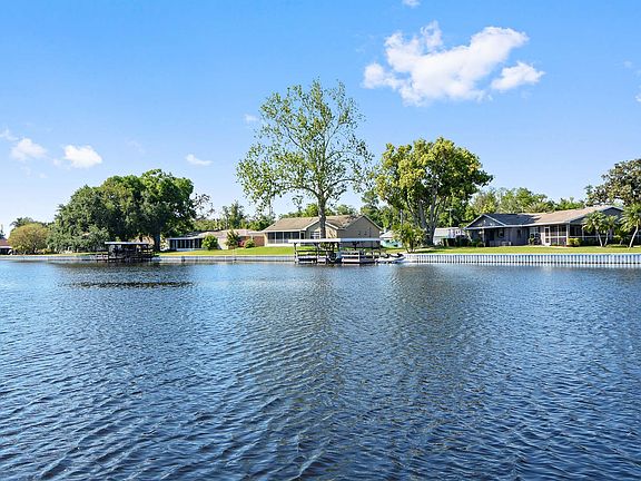 2nd image of 13309 Country Club Dr