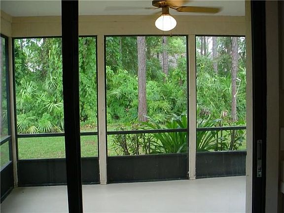 Int. Screened Porch