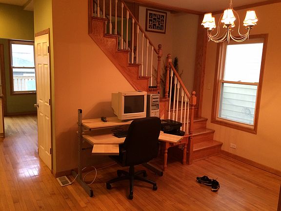 5th image of 4044 N Maplewood Ave