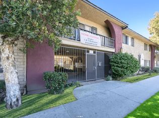 Vanowen Plaza, Winnetka, CA 91306