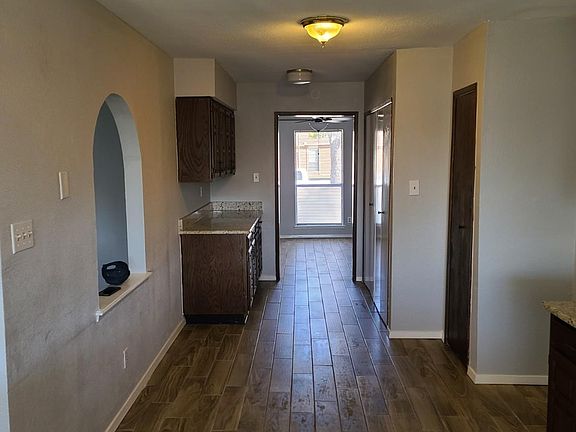 4th image of 3508 Chamberland Dr