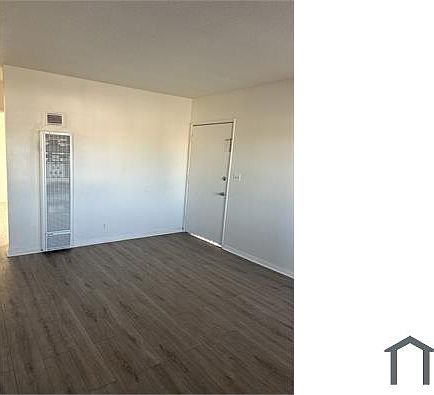 4th image of 632 W 84th St #1