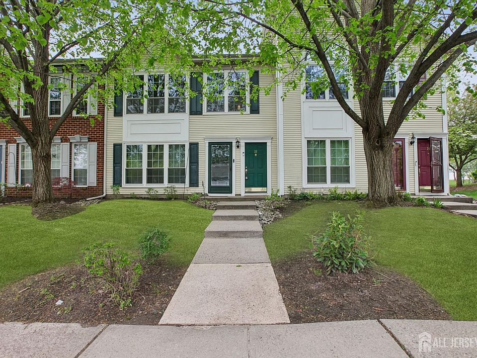 1st image of 38 Edward Dr