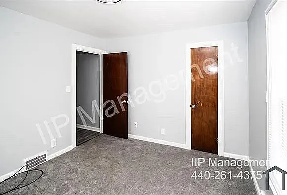 11915 E Granger Rd — Photo 13