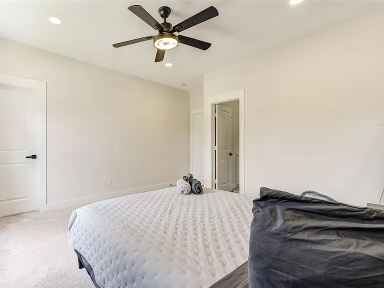 6835 Weston St #A — Photo 27