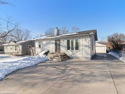 2018 E 38th Ct, Des Moines, IA, 50317