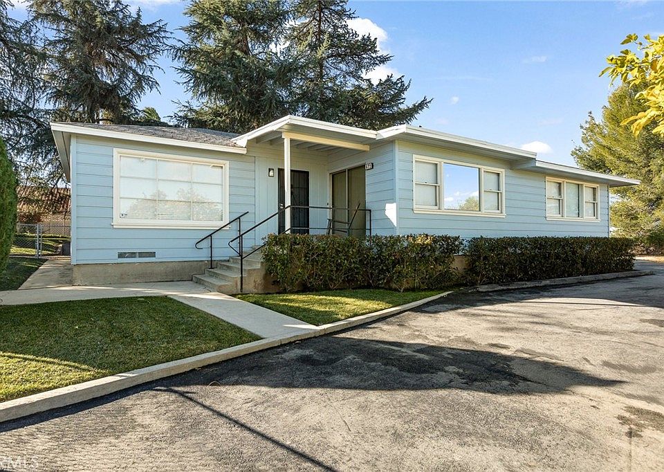 1st image of 672 Golden West Dr