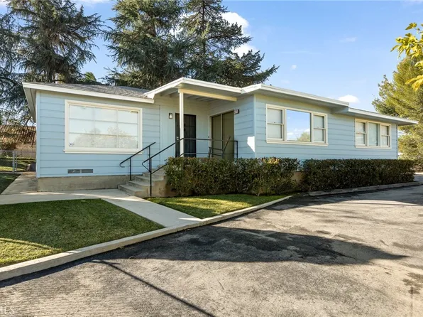 672 Golden West Dr, Redlands, CA 92373