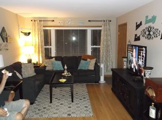 420 S 38th St APT 4, Omaha, NE 68131