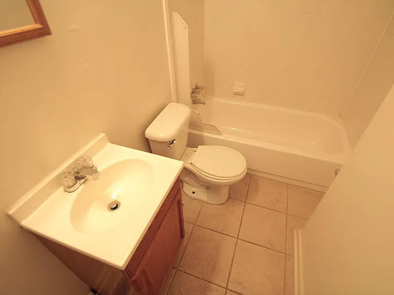 720 West St — Photo 14