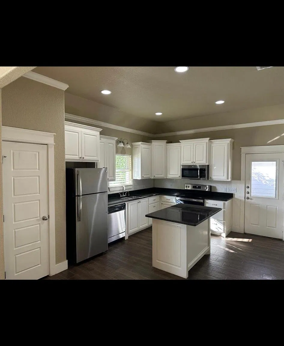 1325 Cabernet Dr — Photo 4