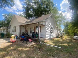 304 E 3rd St, Montrose, MO 64724