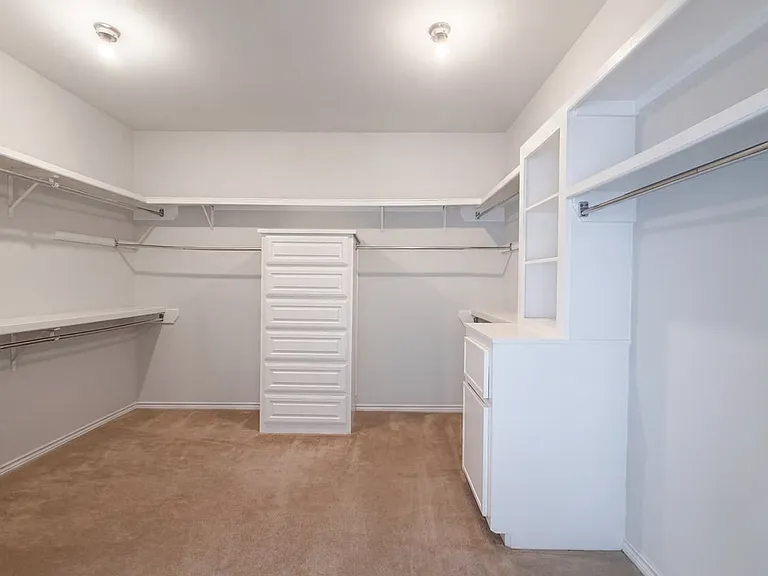 2409 Castle Rock Rd — Photo 13