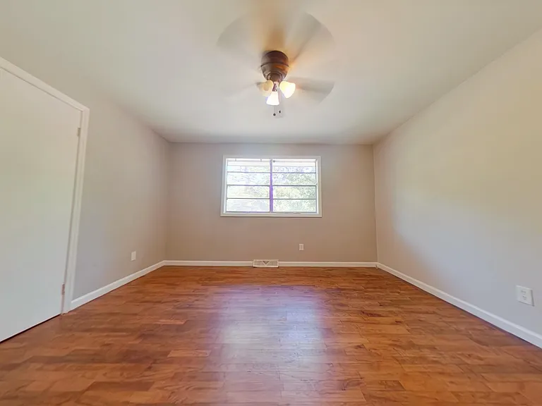2021 Maywood St #A — Photo 4