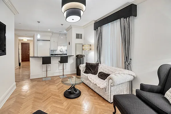 Rented by Compass | media 16