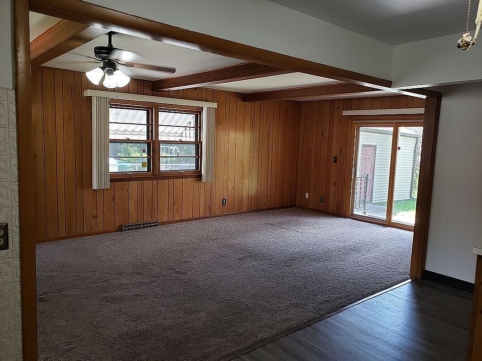 1st image of 2121 Sharon Ave