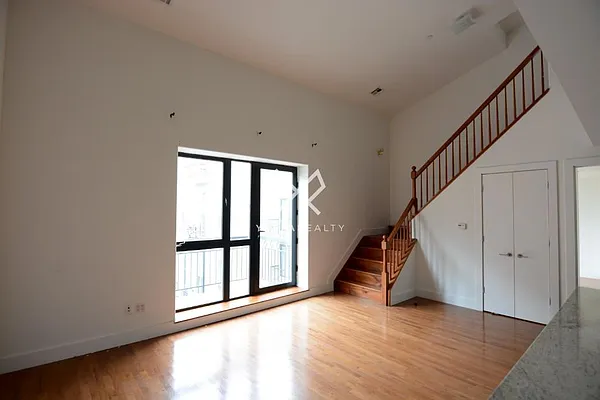 Rented by Yaffa Realty LLC | media 25