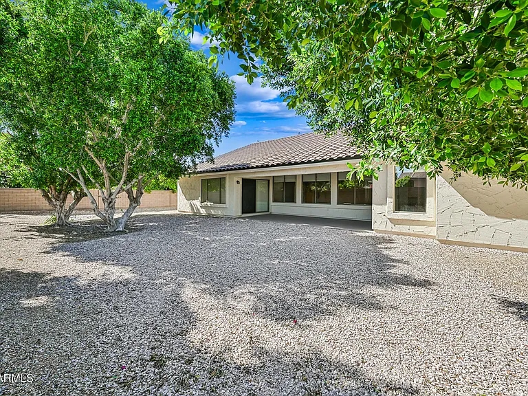 4463 E Downing Cir — Photo 32