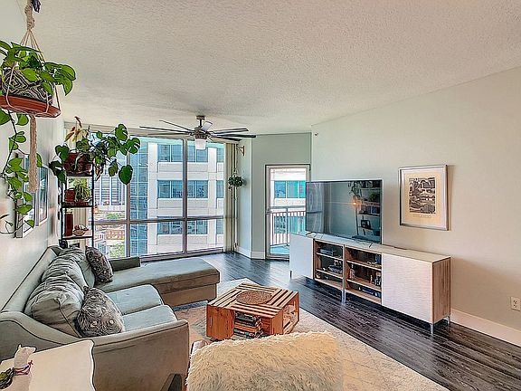 5th image of 322 E Central Blvd Unit 1604