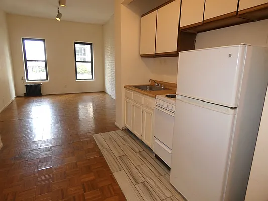 Rented by Compass | media 31