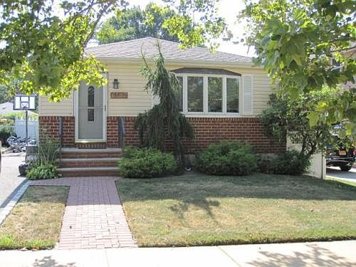 1st image of 6122 231st St