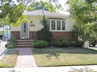 6122 231st St, Bayside, NY 11364