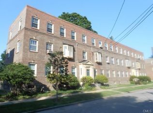 92 Rowsley St APT 5, Bridgeport, CT 06605