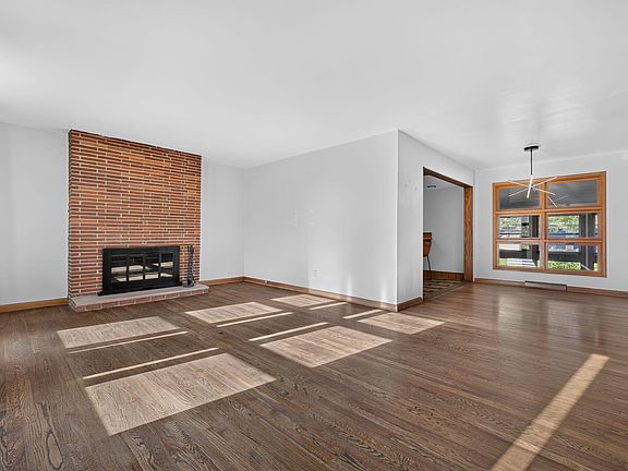 5th image of 1428 S Marlan Avenue