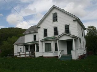 336 S Main St, East Hardwick, VT 05843