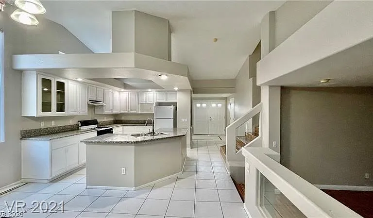 9756 Silver Pebble St — Photo 10