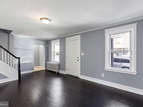 3rd image of 2704 Thompson Pl
