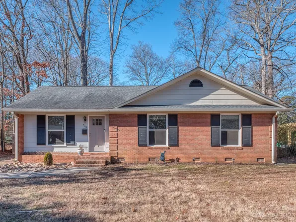 4116 Irvington Dr, Charlotte, NC 28205