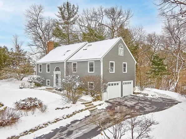 30 Duck Rd, Reading, MA 01867