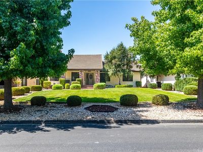 1775 Southfork Pl, Heritage Ranch, CA, 93446