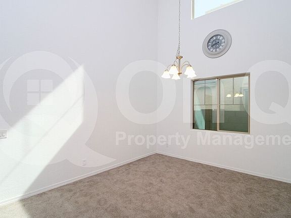 4th image of 4616 S 118th Dr