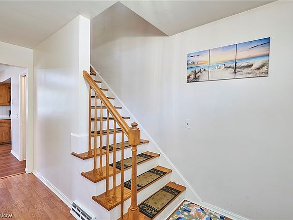 3rd image of 636 Franklin Ave