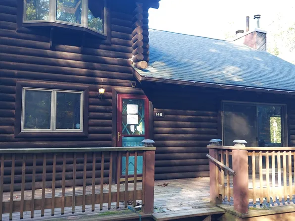 140 Petsch Ln, Shohola, PA 18458